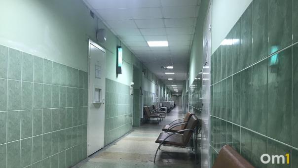 В Минздраве рассказали о режиме работы больниц в Омске на февральские праздники