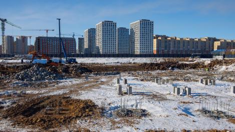 В Омске продолжается строительство новой школы на Левом берегу