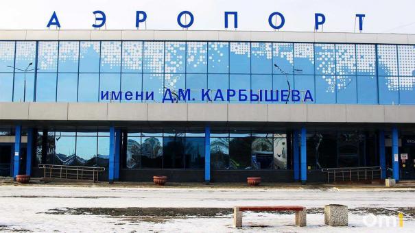 Омичи столкнулись с многочасовыми задержками авиарейсов в Казань и Москву