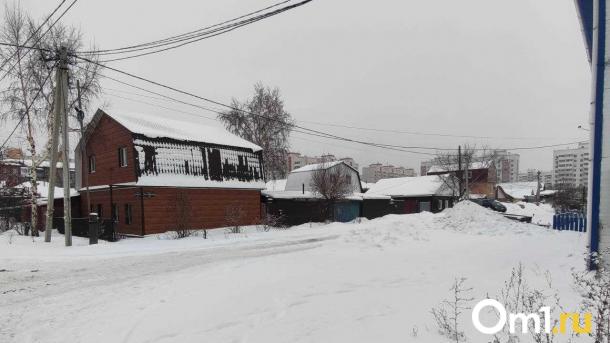 В Омске построили огромный частный дом на тысячу «квадратов»