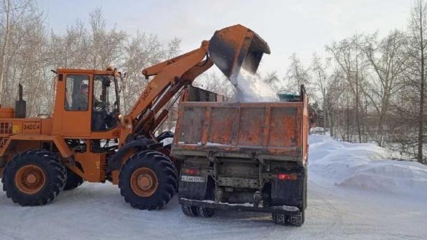 В Омске за выходные вывезли 7000 кубометров снега