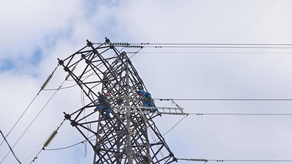 Более 2 миллиардов рублей потратили энергетики на ремонт сетей в Новосибирской области
