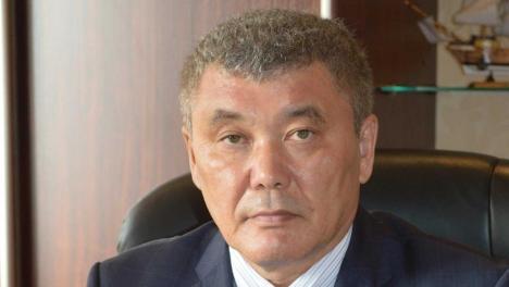Кормиловский район вновь возглавил Амангельды Мендубаев