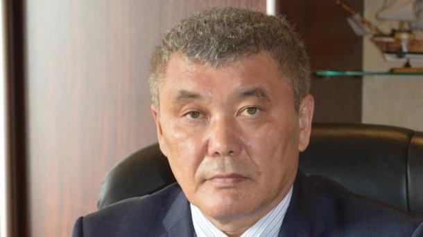 Кормиловский район вновь возглавил Амангельды Мендубаев