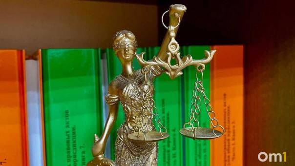 Угрожал, следил и поджёг: в Новосибирске арестовали мужчину, спалившего квартиру знакомой