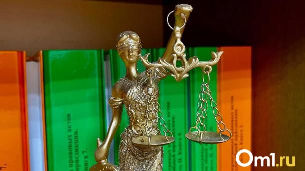 Угрожал, следил и поджёг: в Новосибирске арестовали мужчину, спалившего квартиру знакомой