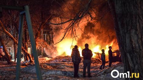 В Прокопьевске мужчина сжег дом бывшей после отказа: ущерб 500 тысяч