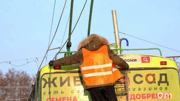 В Нефтяниках восстановили работу тяговой подстанции: троллейбусы вернулись на маршруты