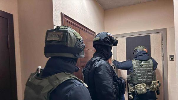 Директора стройфирмы задержали в аэропорту Новосибирска при попытке скрыться