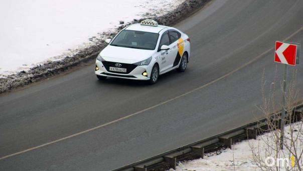 В Омске запустили новое такси Fasten: сколько стоит поездка