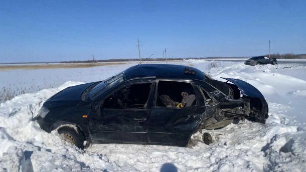 Лобовое столкновение в Новосибирской области: погиб пассажир, среди пострадавших — четырёхлетний ребёнок