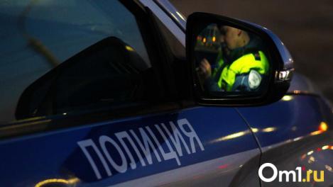 Внедорожник столкнулся с грузовиком под Новосибирском: погиб человек