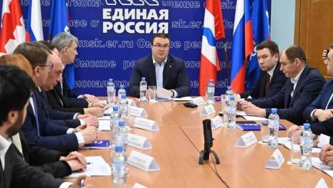 Губернатор Хоценко возглавил работу регионального оргкомитета по подготовке предварительного голосования партии «Единая Россия»