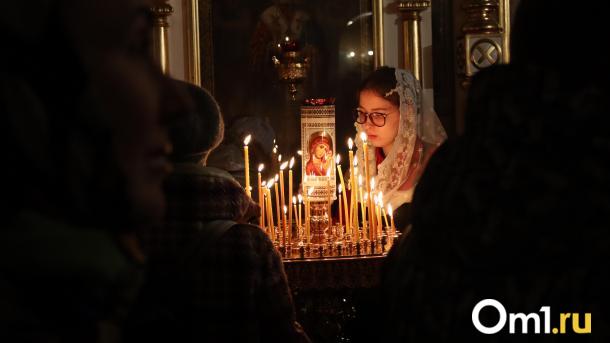 Доцент ОмГТУ умер после падения из окна