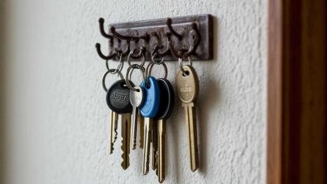 Электронные приказы: как Госуслуги ускоряют списание долгов без суда