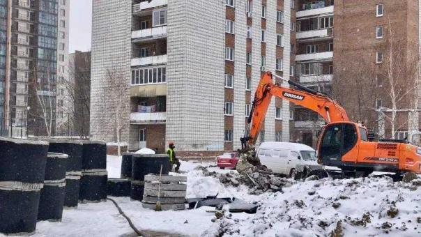 В Новосибирске приступили к строительству ливнёвой канализации на улице Петухова