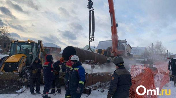 Омскую УК обвинили в халатности из-за затопления подвала дома горячей водой