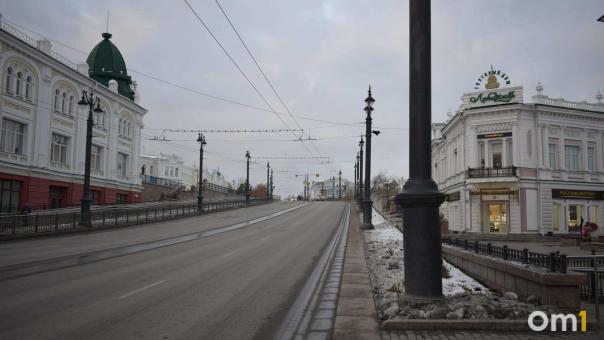Омичу грозит уголовное дело за горельеф о женской красоте