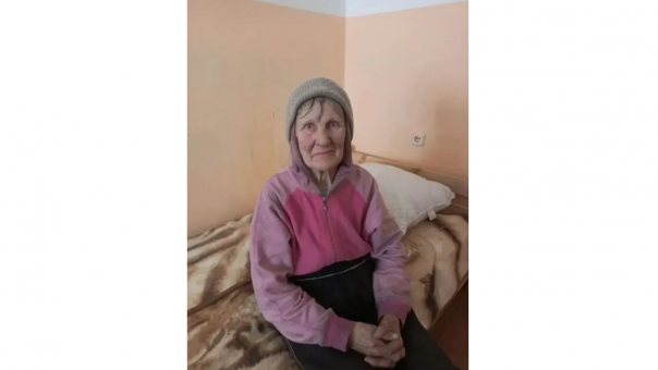 Состояние дома критическое: социальные службы спасли одинокую пожилую женщину из Омской области