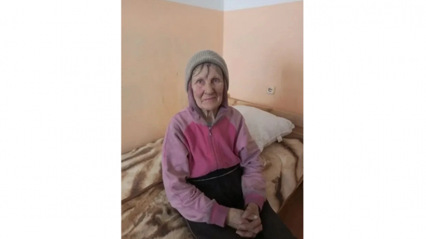 Состояние дома критическое: социальные службы спасли одинокую пожилую женщину из Омской области