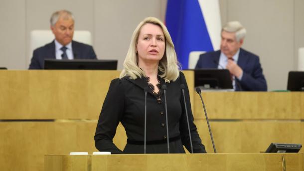 Оксана Фадина в электронной форме отчиталась о своей работе