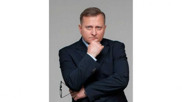 Новосибирец снялся в новой комедии «Большой человек» на ТНТ