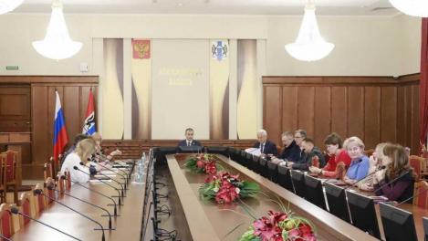 Волонтёров СВО в Новосибирской области наградят знаком «За милосердие и добровольчество»