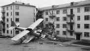 Пилот самолёта Ан-2 протаранил пятиэтажку из-за ревности к жене в Новосибирске — почему эту трагедию засекретили в СССР