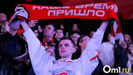 Старый добрый хоккей: вот как прошла первая игра в обновлённом СКК Блинова