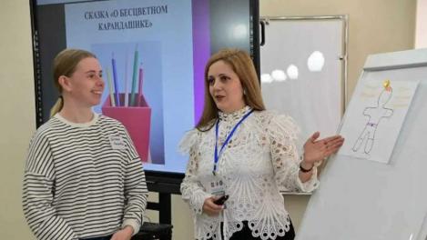 Пять педагогов-психологов стали лучшими в Омске