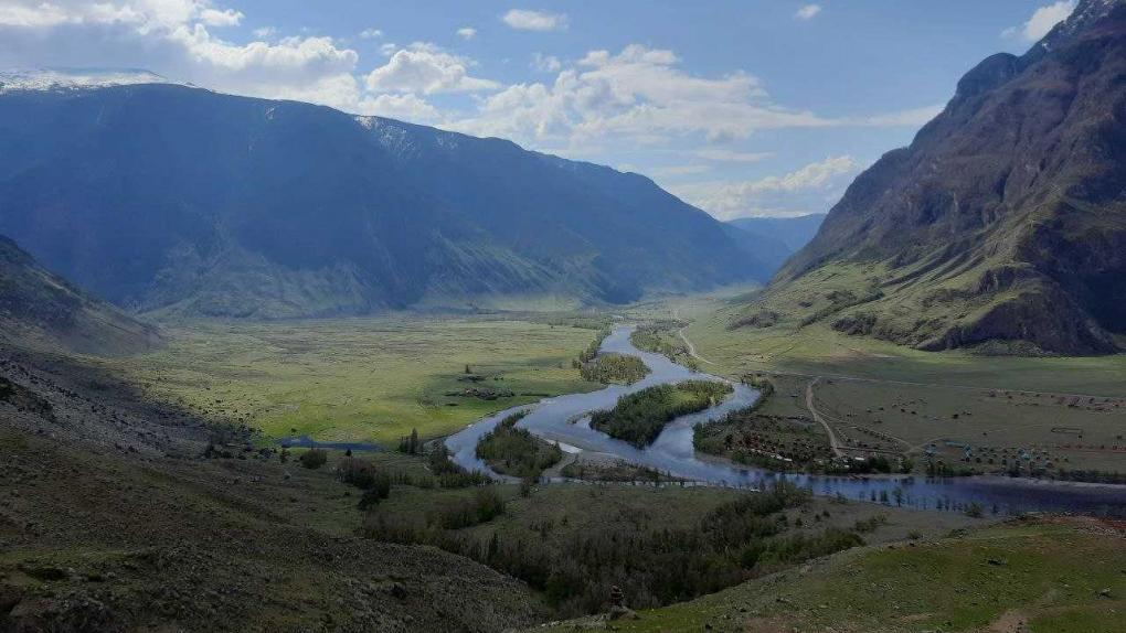 Среди озёр, скал и вечной мерзлоты: изучаем Сибирь по базовым станциям T2