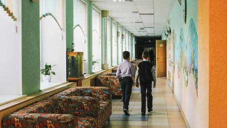 Министерство образования Новосибирской области объявило о приёме в первые классы с 1 апреля