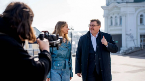 В Омске снимают фильм на Любинском проспекте