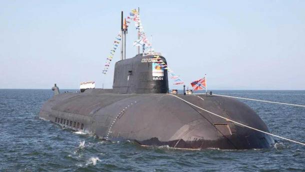 Экипажу подводного крейсера «Омск» отправили подарки от омичей