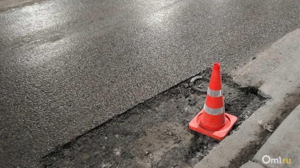 Подрядчиков заставят отвечать: в Новосибирске стартует весенняя проверка дорог на гарантии