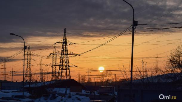 7000 человек без света: в Ленинском районе Новосибирска произошло аварийное отключение электроэнергии