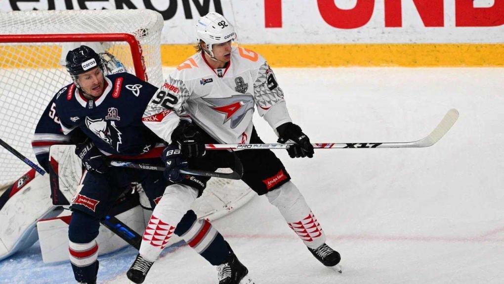 Форвард «Авангарда» Пономарёв: «Серия с «Нефтехимиком» получилась очень зрелищной»