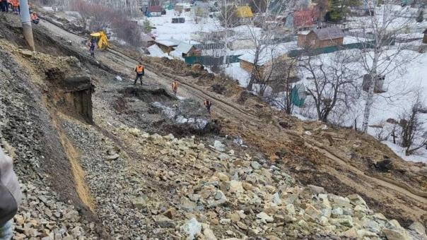 Следователи начали проверку после размыва насыпи на ЖД в Новосибирской области