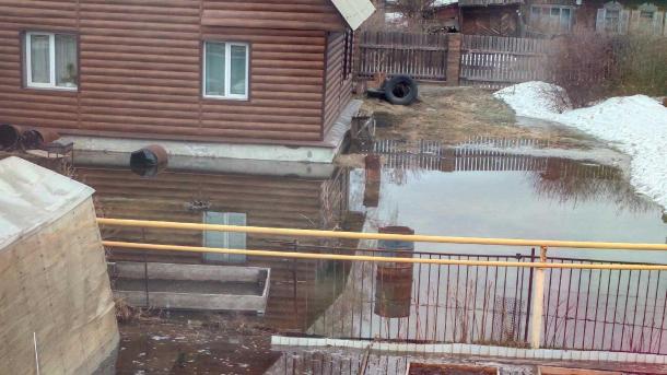 Новосибирцы пожаловались на подтопление домов из-за паводка