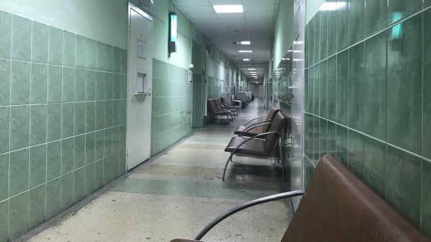 Новосибирцам рассказали, куда обращаться при укусе клеща
