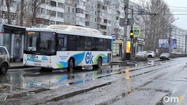 В Омске назвали 67 самых аварийных участков дорог