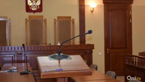Омский облсуд отправил в колонию рецидивиста за пьяную езду