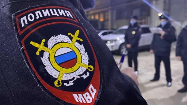 Новосибирские приставы выдворили из России 19 иностранных граждан в прошедшую пятницу