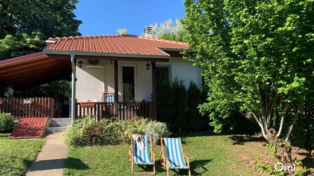 От дачи с баней до A-frame: в Омске составили подборку участков