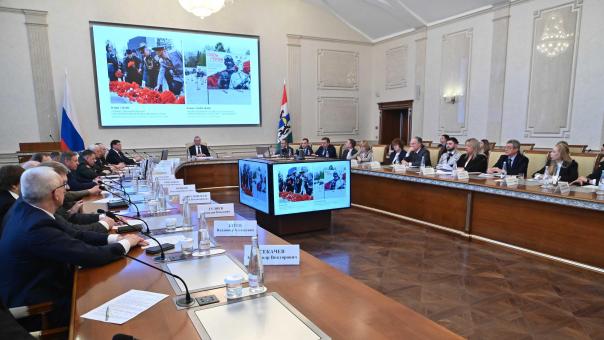 Губернатор Андрей Травников провёл заседание комитета «Победа» в Новосибирске