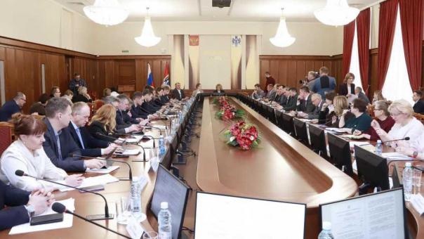 Комитет Законодательного Собрания Новосибирской области рассмотрел поправки в бюджет на 2026-2028 годы