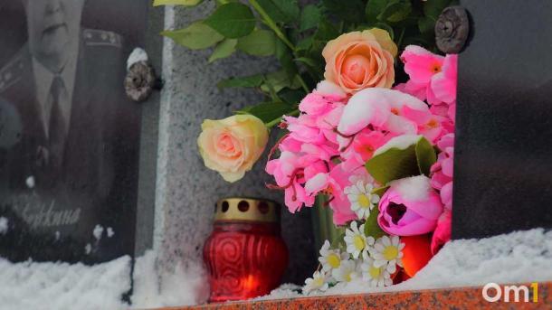 Омский горсовет: кладбища активно готовятся к Родительскому дню