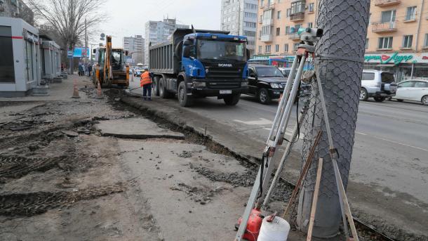 В Омске начался сезонный ремонт дорог