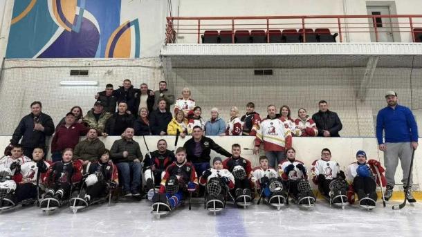 В Омске открылся новый клуб по следж-хоккею