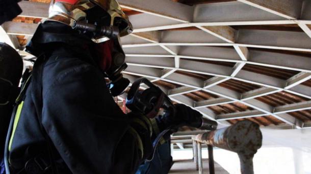 103 тонны воды против огня: пожарный поезд потушил огонь под Новосибирском